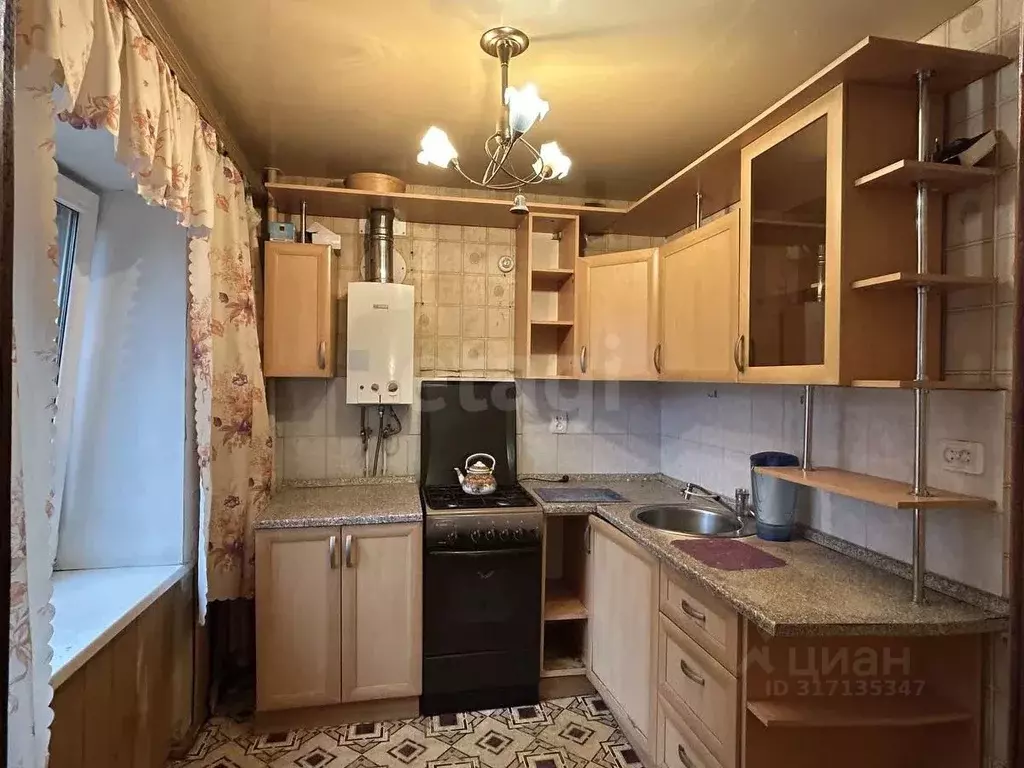 3-к кв. Саратовская область, Саратов Астраханская ул., 107 (56.2 м) - Фото 0