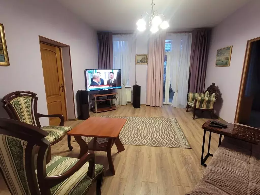3-к кв. Калининградская область, Калининград Красная ул., 9 (87.0 м) - Фото 1