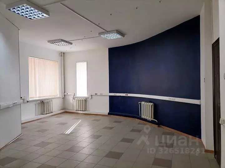 Помещение свободного назначения в Тверская область, Тверь просп. ... - Фото 1