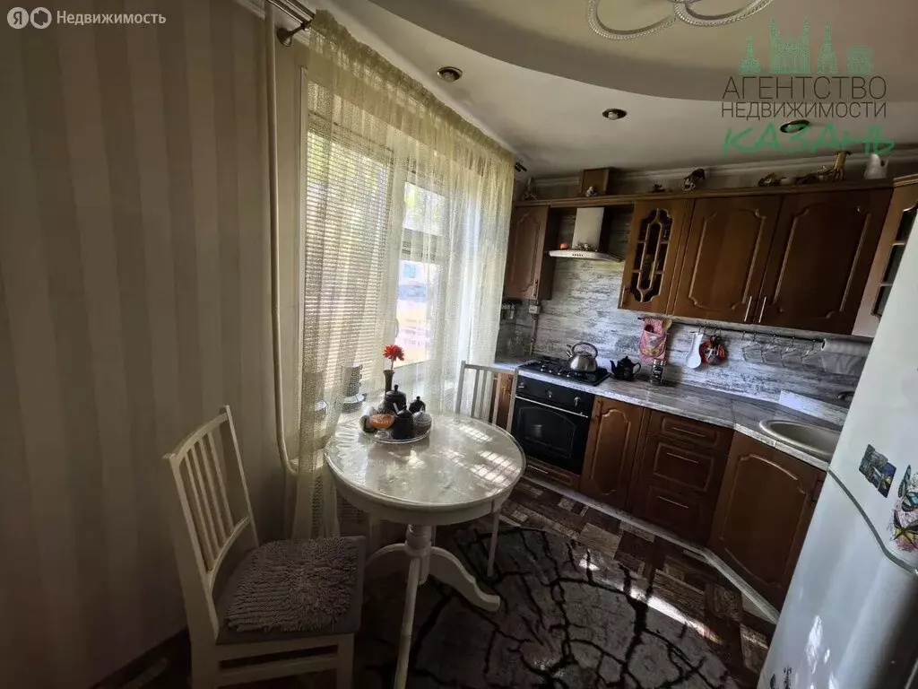 2-комнатная квартира: Нижнекамск, улица Бызова, 17 (47.3 м) - Фото 2