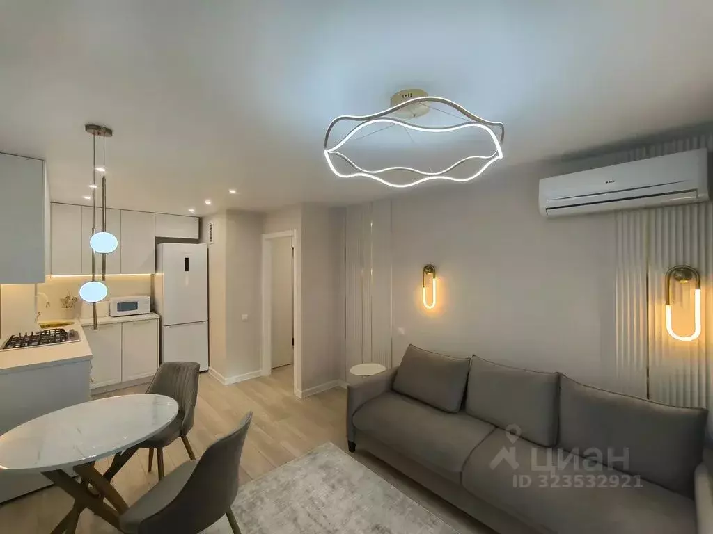 1-к кв. Псковская область, Псков ул. Ижорского Батальона, 41 (41.0 м) - Фото 1