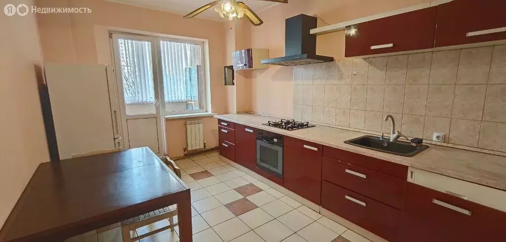 2-комнатная квартира: Краснодар, Гаражная улица, 81/8 (71 м) - Фото 1