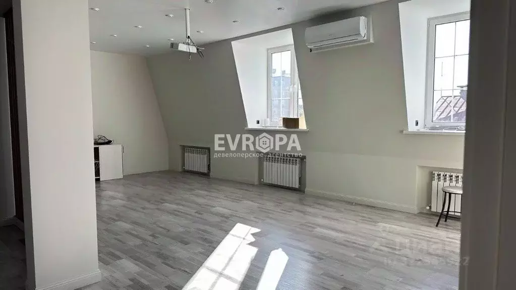 Офис в Ульяновская область, Ульяновск ул. Радищева, 26 (96 м) - Фото 0