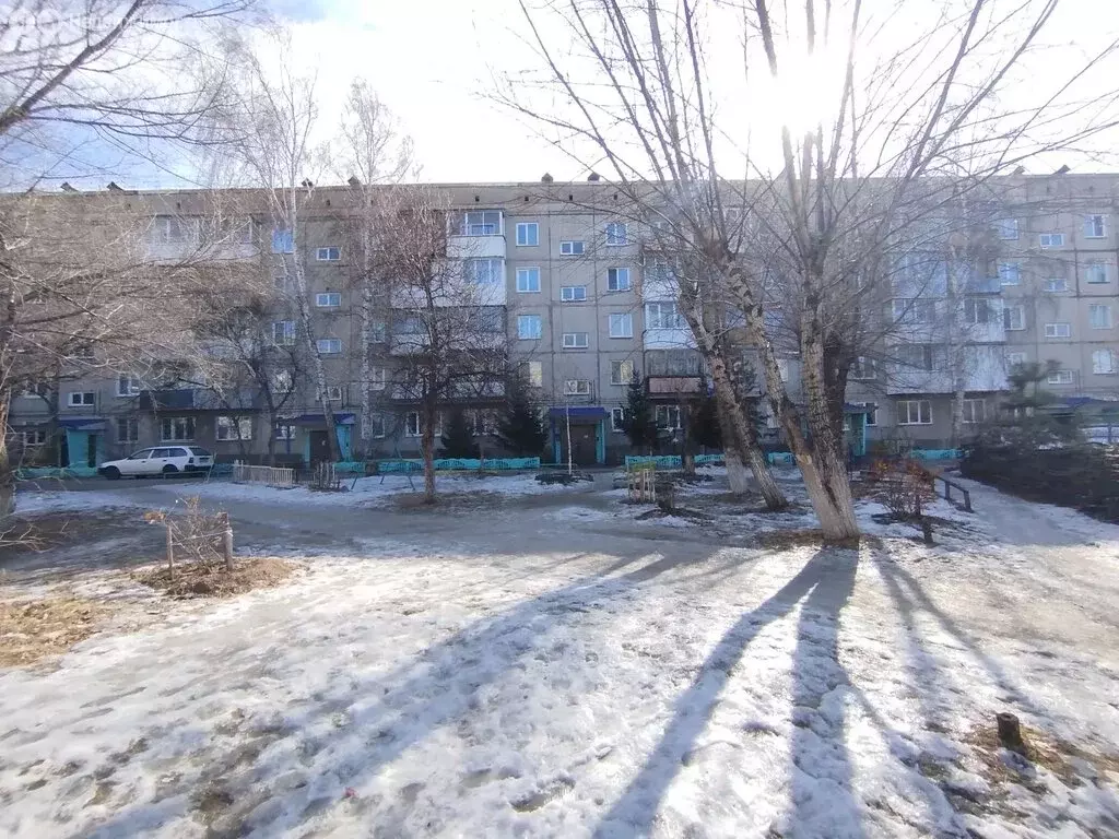 2-комнатная квартира: Минусинск, проезд Сафьяновых, 5 (44 м) - Фото 1