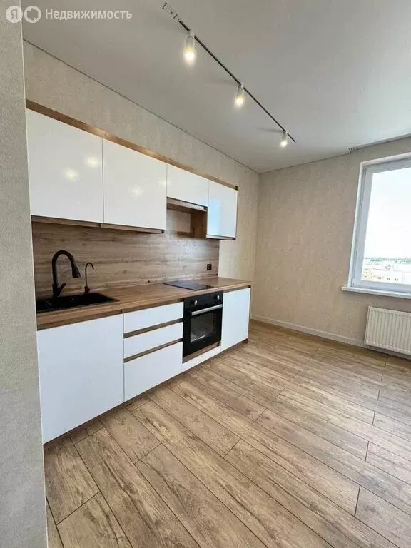 2-комнатная квартира: Тобольск, микрорайон Центральный, 27 (57 м) - Фото 1