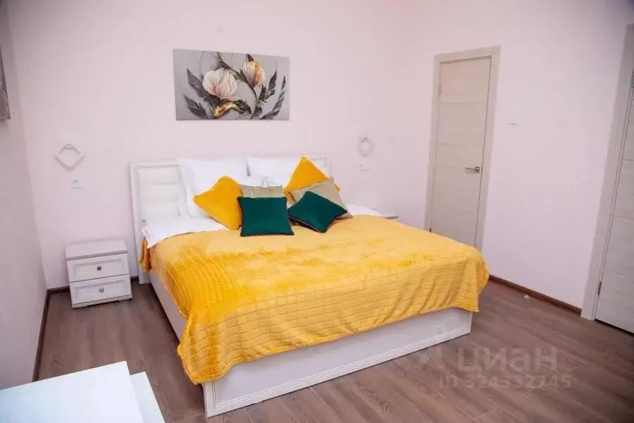 2-к кв. Ленинградская область, Тихвин 3-й мкр, 36А (83.0 м) - Фото 1