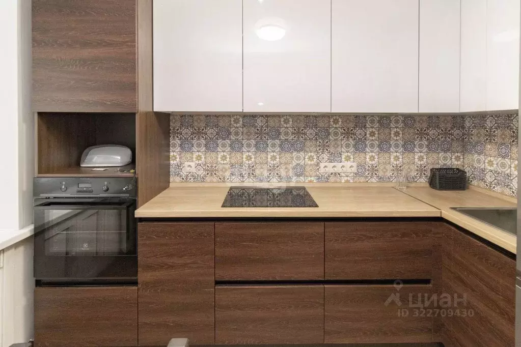 3-к кв. Тюменская область, Тюмень Холодильная ул., 136 (60.7 м) - Фото 1