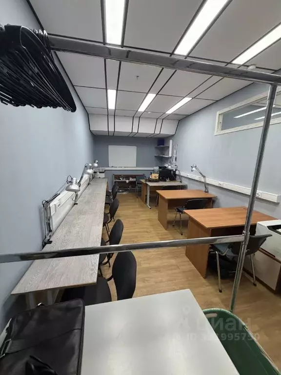 Офис в Свердловская область, Екатеринбург ул. Основинская, 10 (76 м) - Фото 2