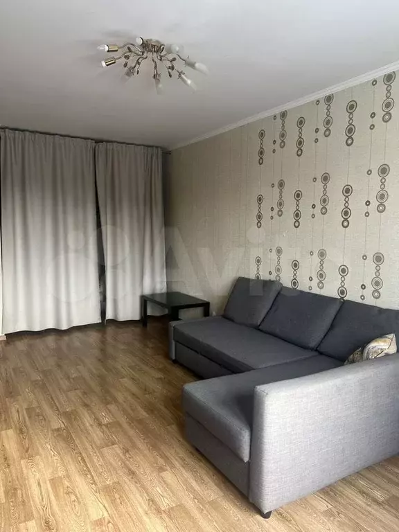 1-к. квартира, 50 м, 3/16 эт. - Фото 1