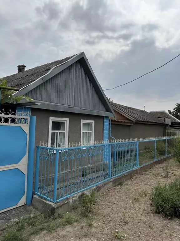 Дом в Кабардино-Балкария, Прохладненский район, Приближная ст-ца ... - Фото 2