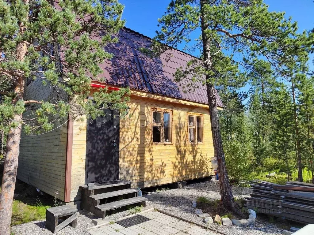 Дом в Мурманская область, Кольский район, Пушной с/пос, Заполярные ... - Фото 1