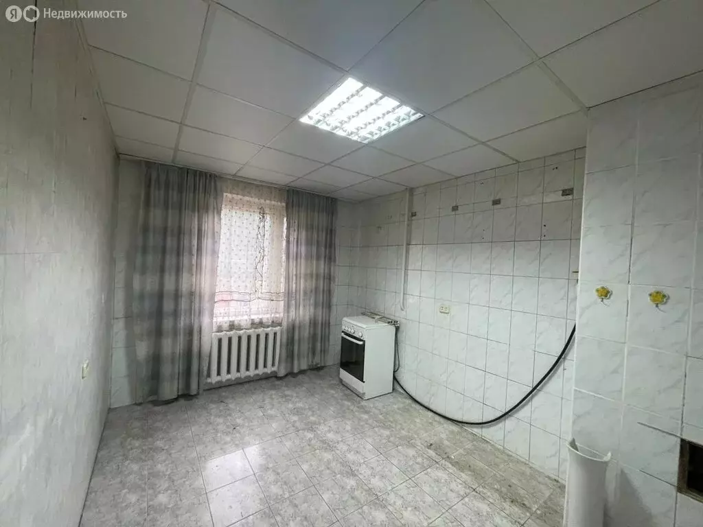 3-комнатная квартира: Омск, улица Дмитриева, 11/3 (65.3 м) - Фото 2