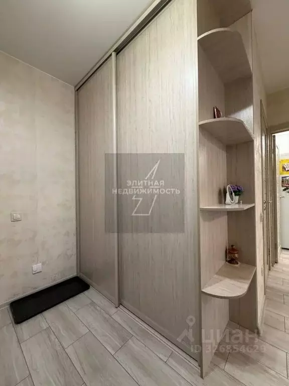 1-к кв. Татарстан, Казань ул. Баки Урманче, 5 (43.0 м) - Фото 2