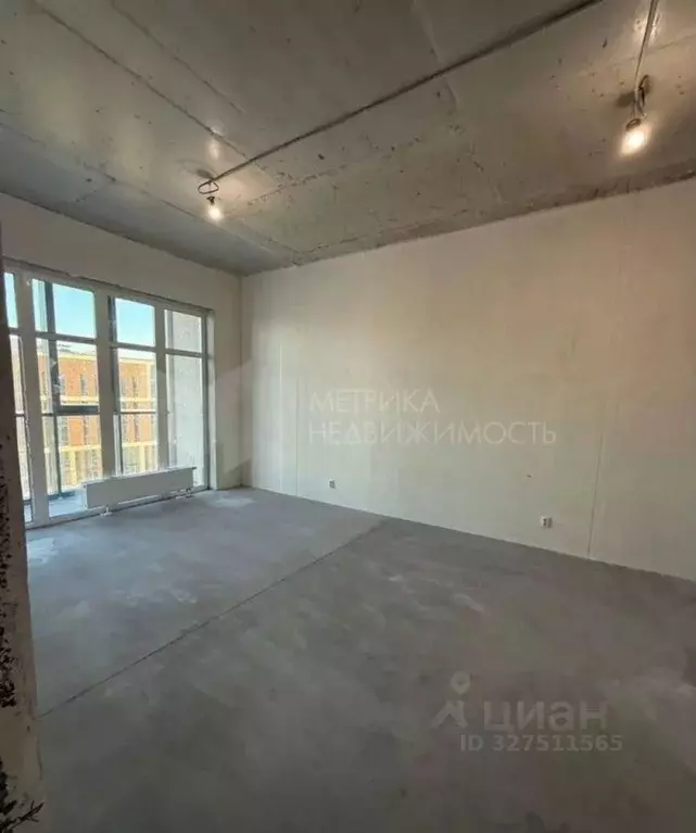 3-к кв. Тюменская область, Тюмень ул. Николая Машарова, 8 (106.8 м) - Фото 1