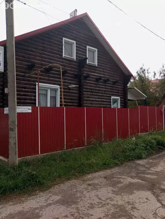 Дом в Октябрьский, Братская улица, 37 (176 м) - Фото 1
