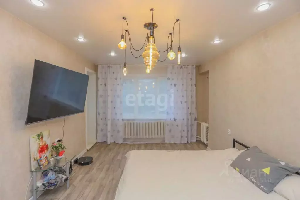 2-к кв. Иркутская область, Ангарск 19-й мкр, 13 (54.2 м) - Фото 0