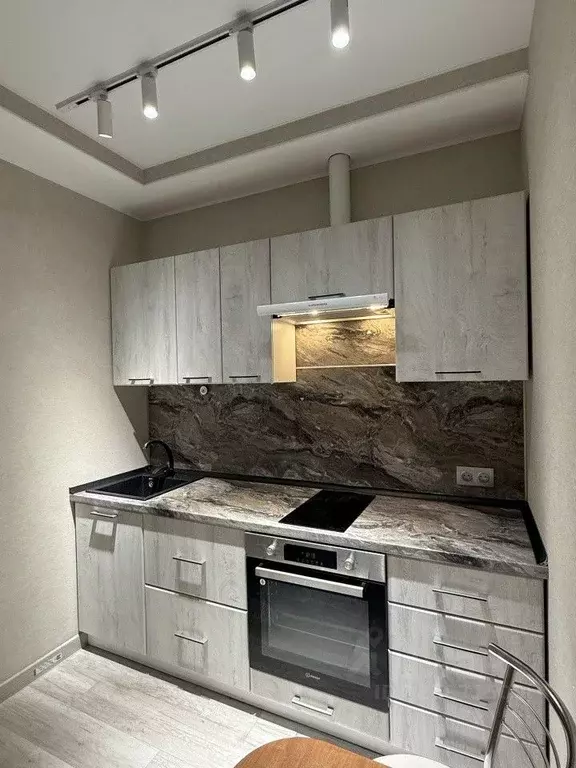 Студия Свердловская область, Екатеринбург ул. Чемпионов, 3 (29.2 м) - Фото 1