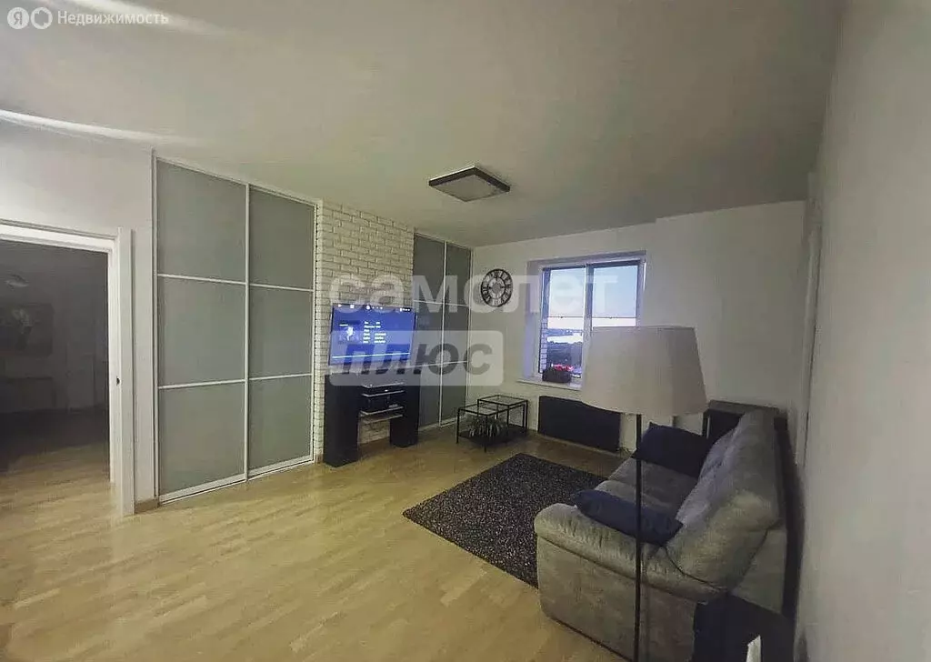 2-комнатная квартира: Кировск, Набережная улица, 17 (57.2 м) - Фото 2