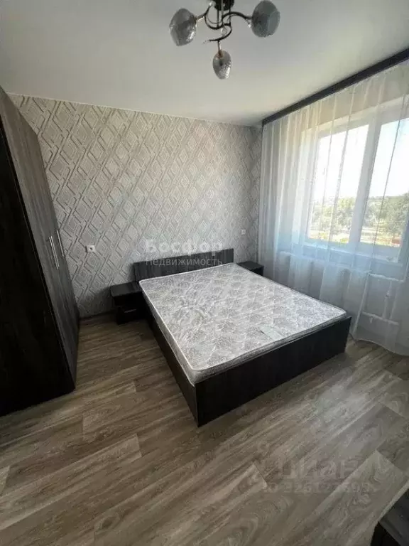 3-к кв. Крым, Ленино пгт ул. Энгельса, 15 (66.4 м) - Фото 1