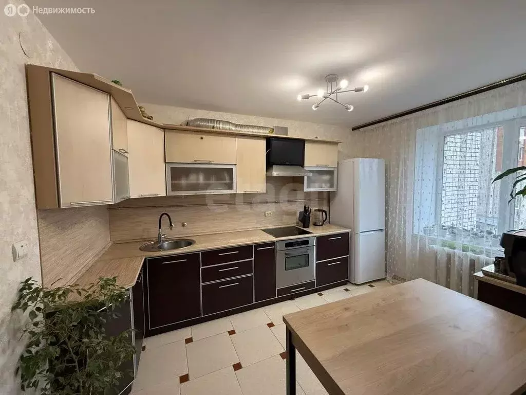 3-комнатная квартира: Йошкар-Ола, улица Машиностроителей, 61 (74.3 м) - Фото 1