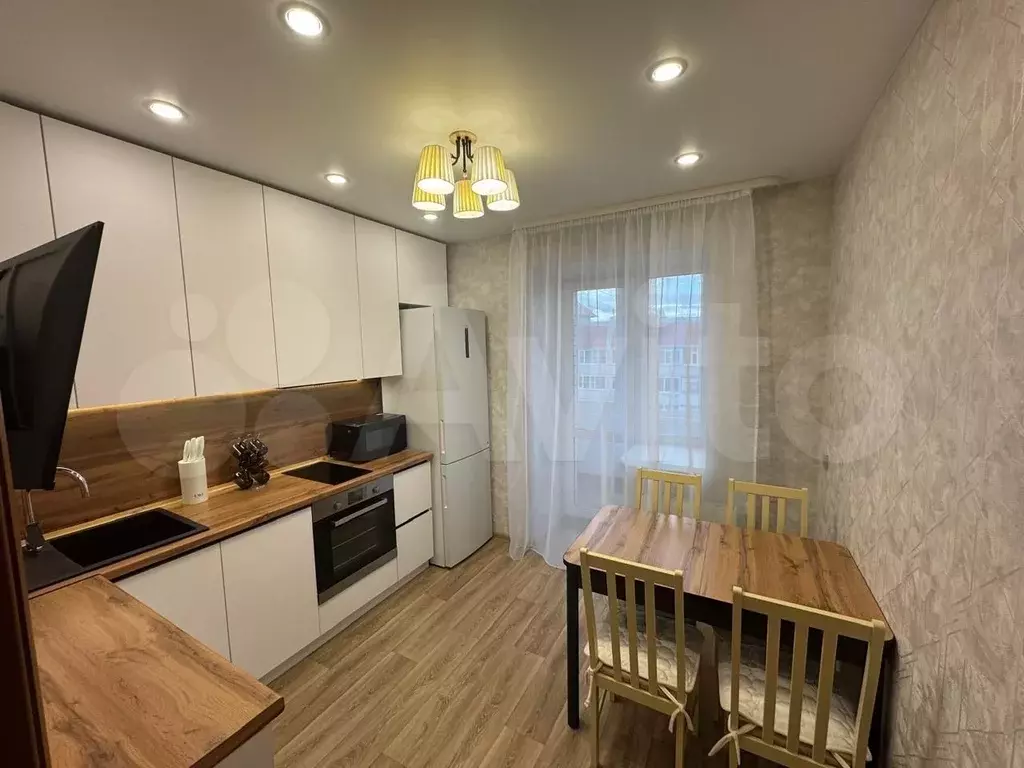 2-к. квартира, 50 м, 9/14 эт. - Фото 1