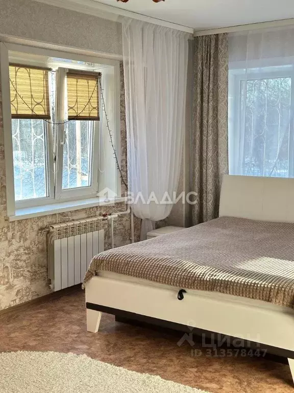 1-к кв. Бурятия, Улан-Удэ ул. Добролюбова, 4 (32.2 м) - Фото 0
