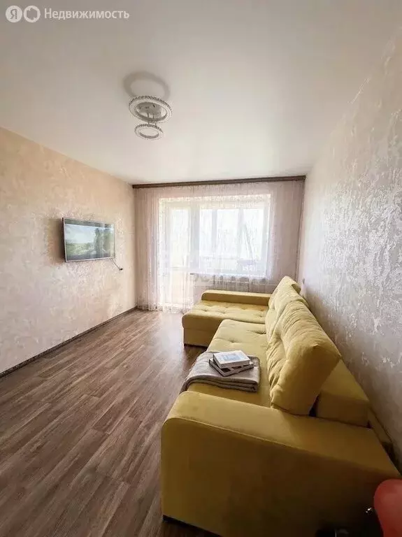 2-комнатная квартира: Омск, улица Лукашевича, 1 (43 м) - Фото 1