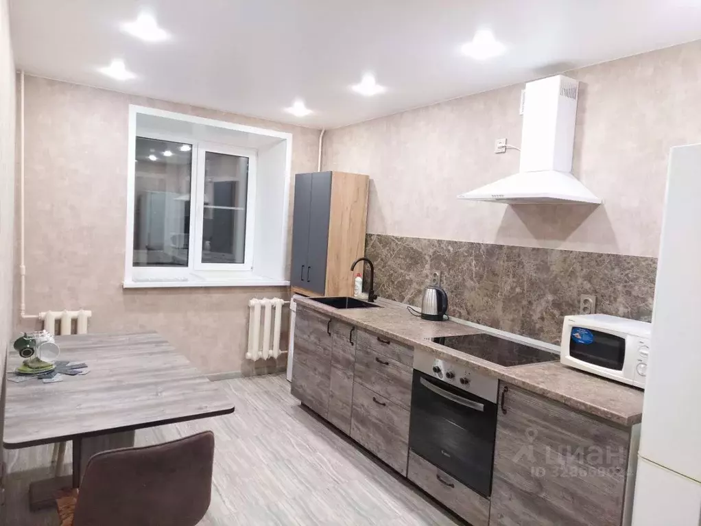 1-к кв. Кировская область, Киров Красноармейская ул., 1 (41.0 м) - Фото 2