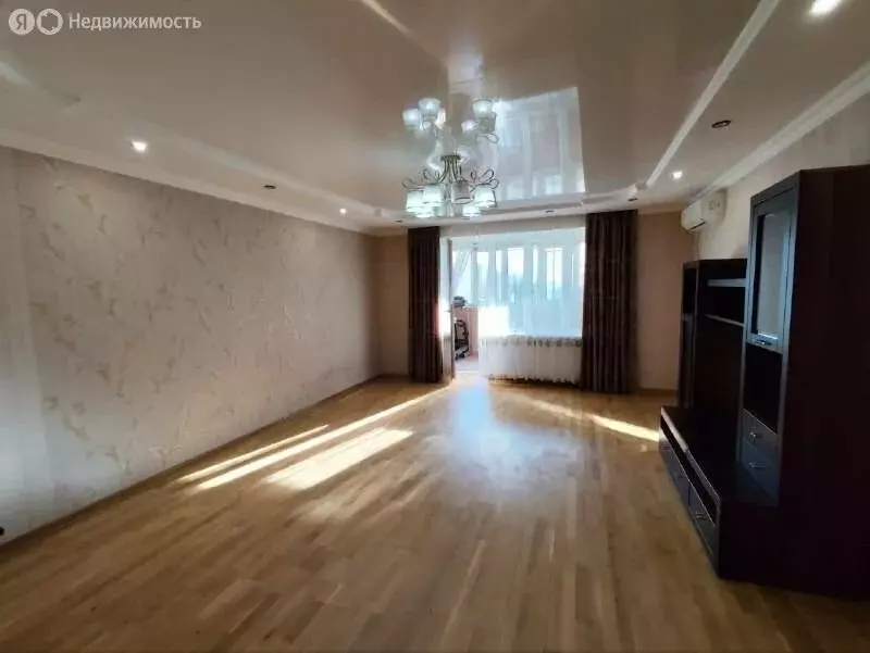 3-комнатная квартира: Тихорецк, улица Подвойского, 104 (115 м) - Фото 1