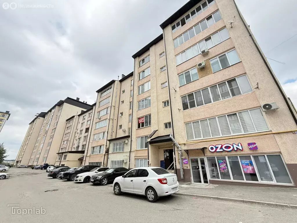 4-комнатная квартира: Нальчик, улица Ватутина, 29Б (120 м) - Фото 1