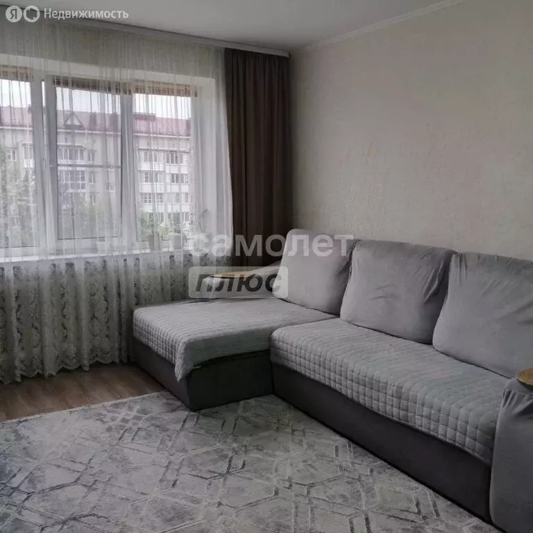 3-комнатная квартира: Ишим, Большая улица, 183 (65 м) - Фото 1