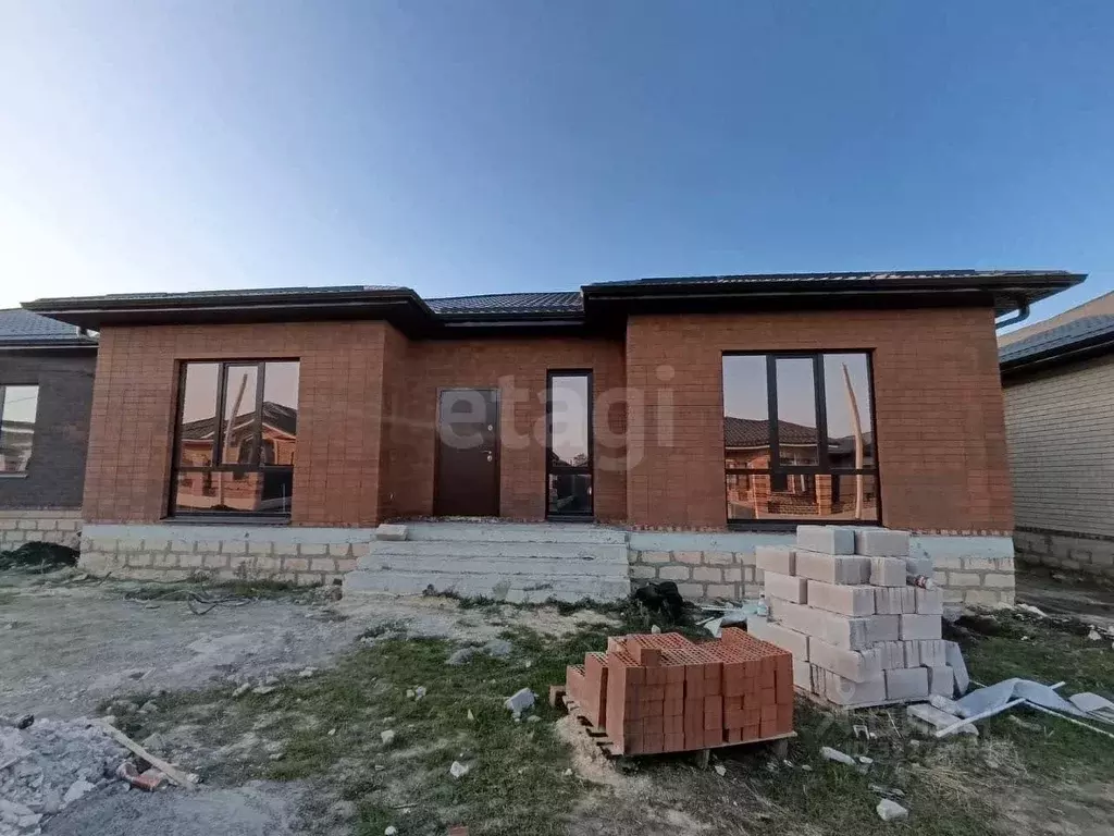 Дом в Ставропольский край, Михайловск Шпаковский район, ул. Андрея ... - Фото 2