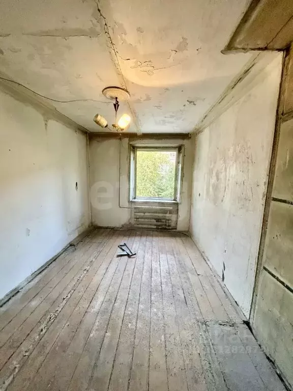 Комната Кемеровская область, Кемерово ул. Металлистов, 18 (12.0 м) - Фото 1