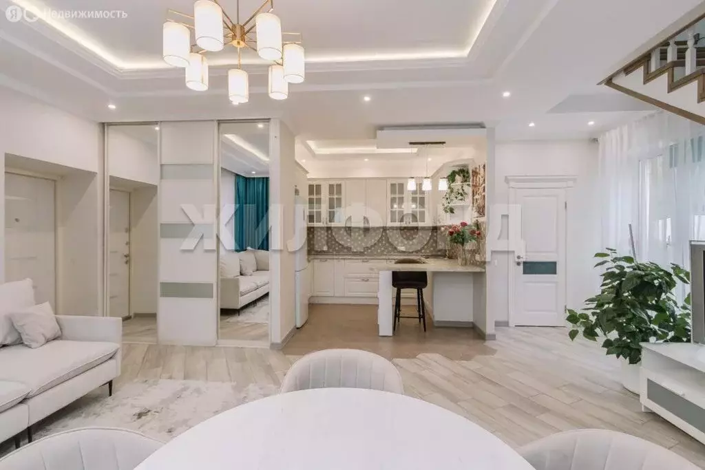 Дом в Мочищенский сельсовет, посёлок Озёрный, микрорайон Солнечный ... - Фото 1