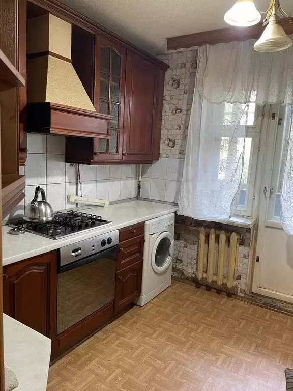 3-к. квартира, 56 м, 1/5 эт. - Фото 0