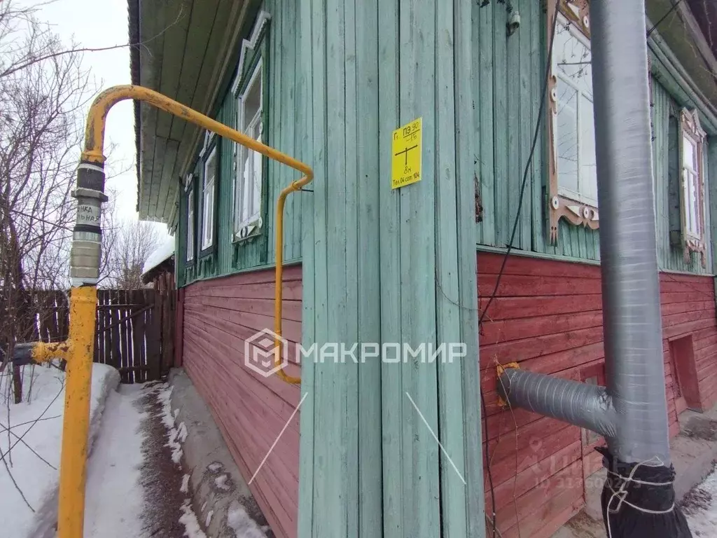 Дом в Пермский край, Оханский муниципальный округ, д. Половинка ул. ... - Фото 0