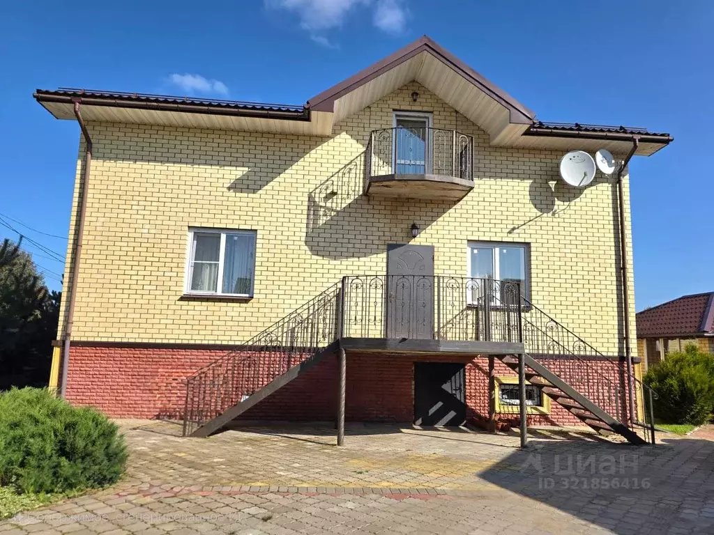 Дом в Ярославская область, Рыбинск ул. Пирогова, 60 (300 м) - Фото 1