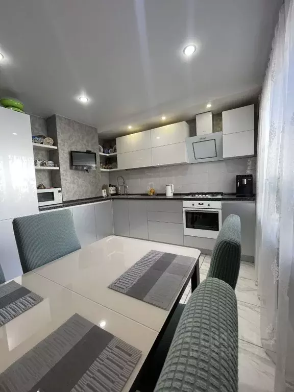 4-к кв. Саратовская область, Саратов ул. Имени И.С. Левина, 9 (123.0 ... - Фото 2