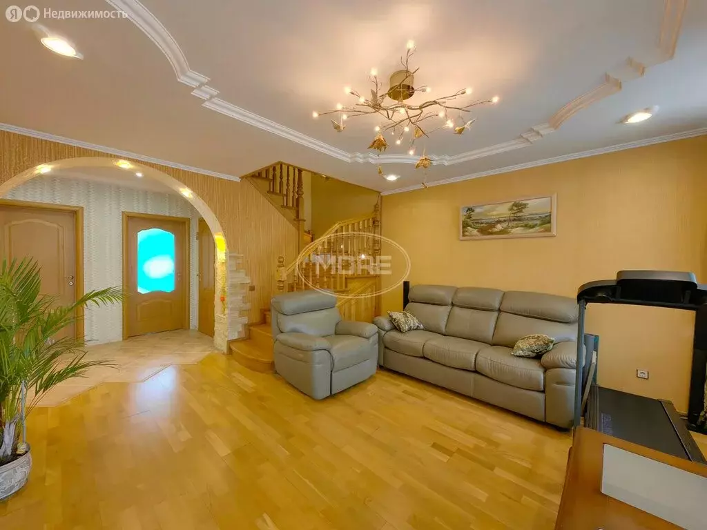 4-комнатная квартира: Калининград, улица Гайдара, 179 (112.7 м) - Фото 1