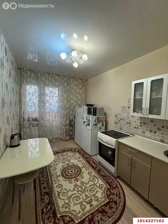 1-комнатная квартира: Краснодар, улица Евгении Жигуленко, 11к1 (40 м) - Фото 1