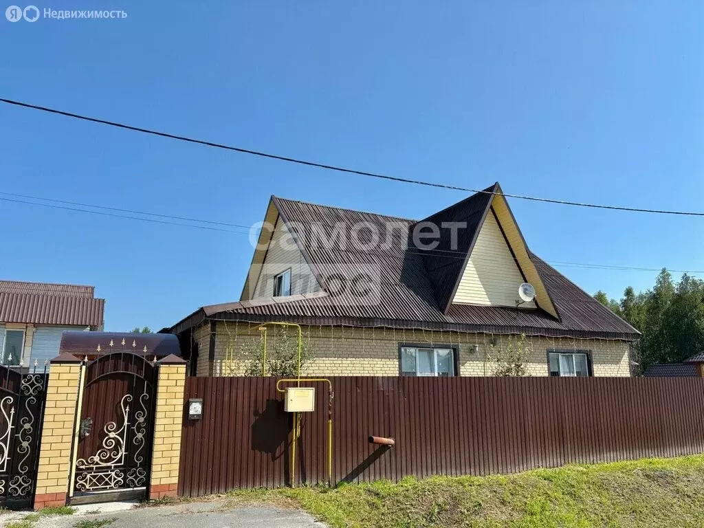 Дом в Заводоуковск, Рябиновая улица, 6А (180 м) - Фото 1