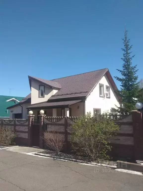 Дом в Красноярский край, Красноярск Янтарная ул., 12 (179 м) - Фото 1