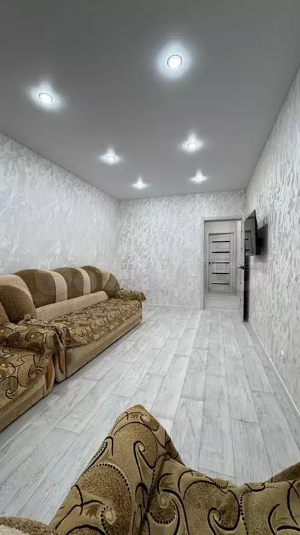 1-к. квартира, 40 м, 8/19 эт. - Фото 1