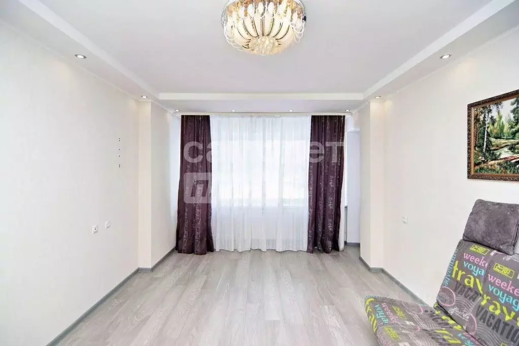 3-к кв. Ханты-Мансийский АО, Сургут ул. Дзержинского, 16В (75.0 м) - Фото 0