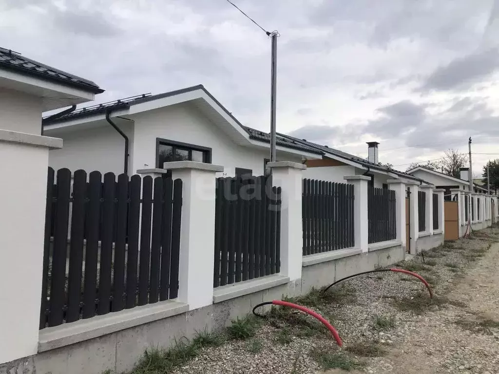 Дом в Ставропольский край, Ессентуки ул. Казачья (110 м) - Фото 0