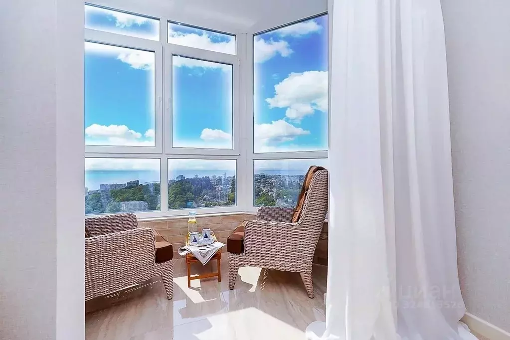 Студия Краснодарский край, Сочи ул. Яна Фабрициуса, 2/23Мк2 (37.0 м) - Фото 1