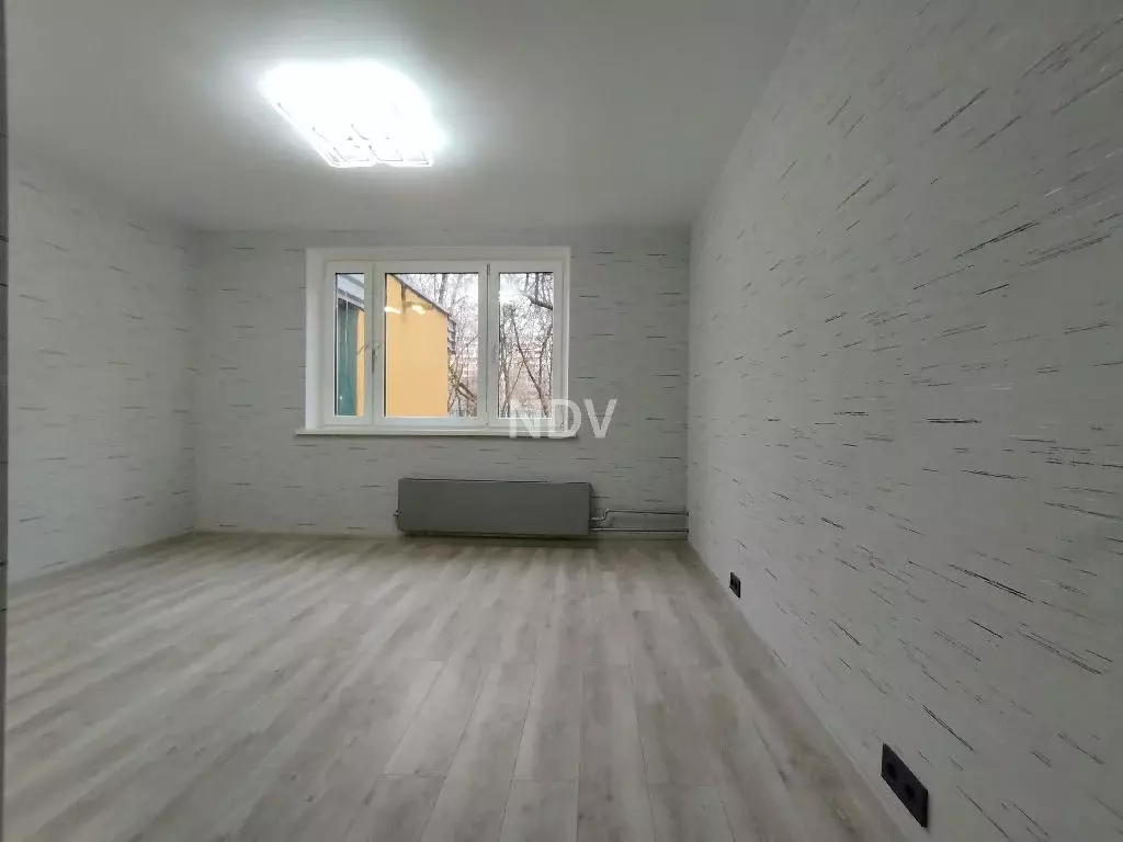 Продается комната в 3-комнатной квартире - Фото 0