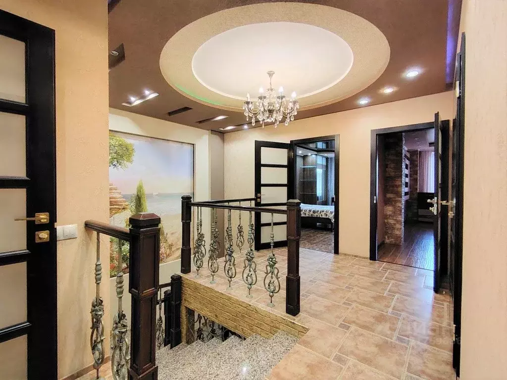 5-к кв. Омская область, Омск ул. Ватутина, 22А (262.6 м) - Фото 1