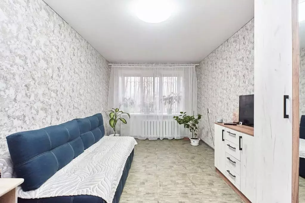 2-к кв. Тюменская область, Тюмень ул. 50 лет ВЛКСМ, 67 (43.0 м) - Фото 1