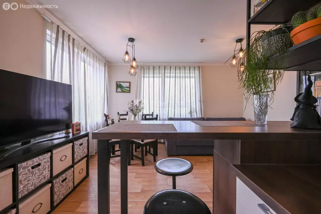 3-комнатная квартира: Санкт-Петербург, улица Коллонтай, 2 (77 м) - Фото 1